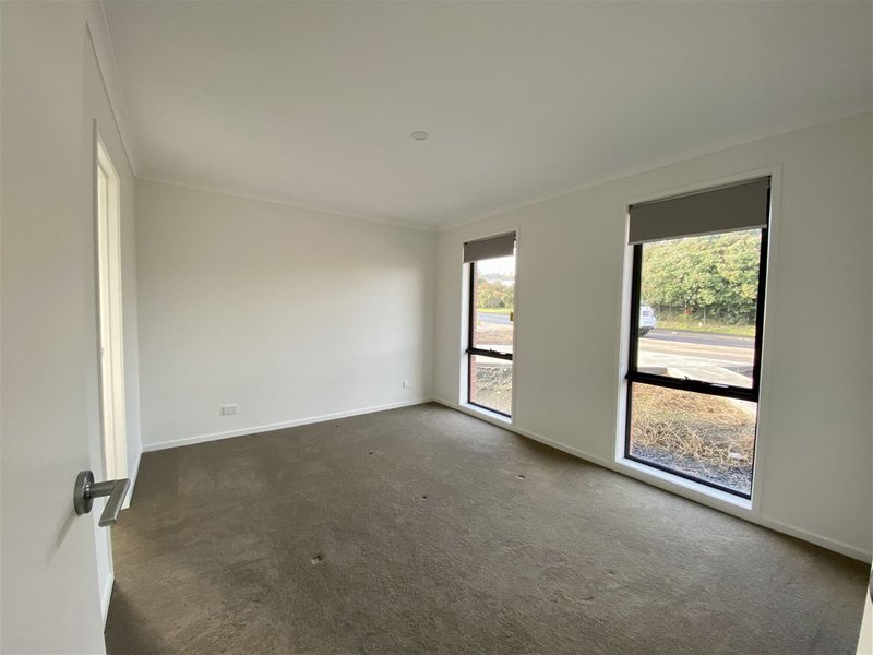 Photo - 10 Bradman Street, Clarendon Vale TAS 7019 - Image 7