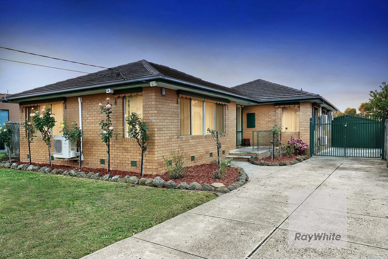 10 Braemar Close, Gladstone Park VIC 3043