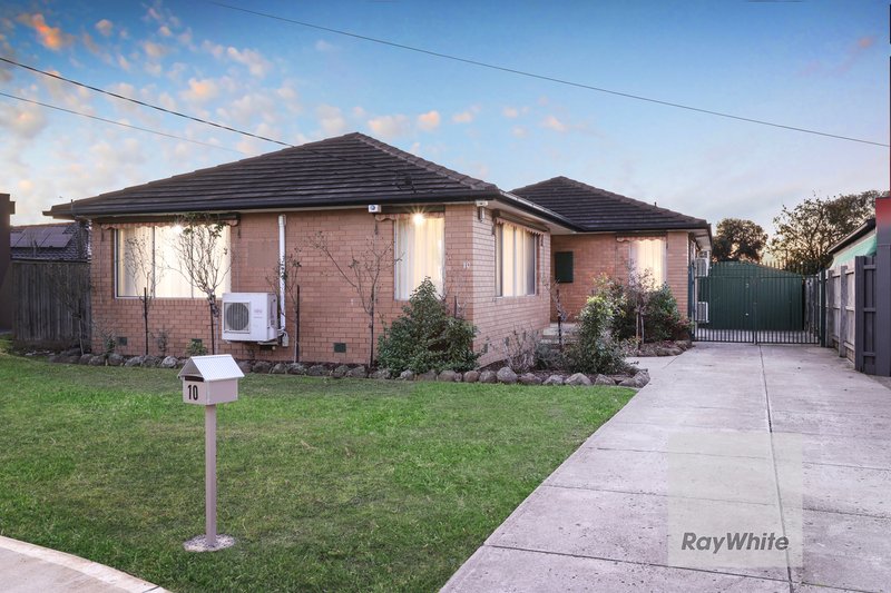 10 Braemar Close, Gladstone Park VIC 3043