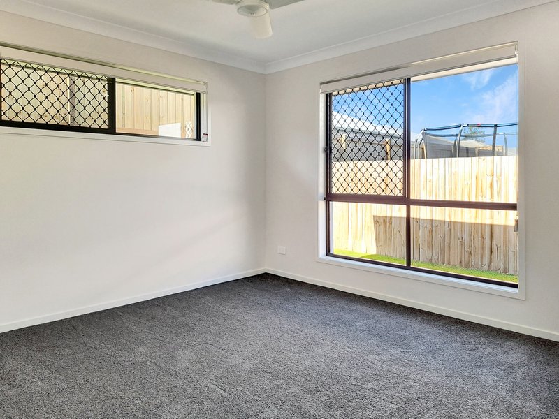 Photo - 10 Branch Circuit, Greenbank QLD 4124 - Image 5