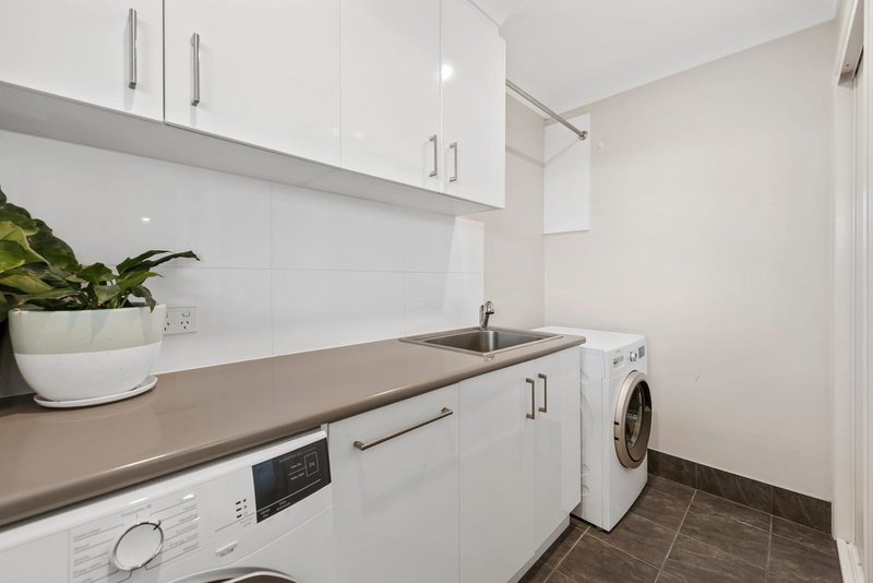 Photo - 10 Brangus Street, Harristown QLD 4350 - Image 17
