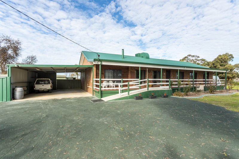 10 Bray Street, Merrigum VIC 3618