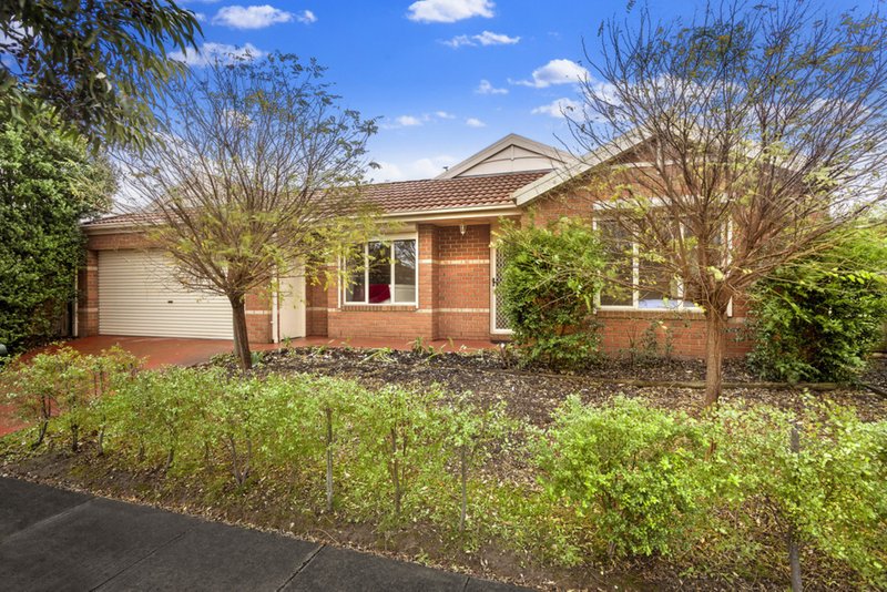 10 Breamlea Way, Cranbourne West VIC 3977