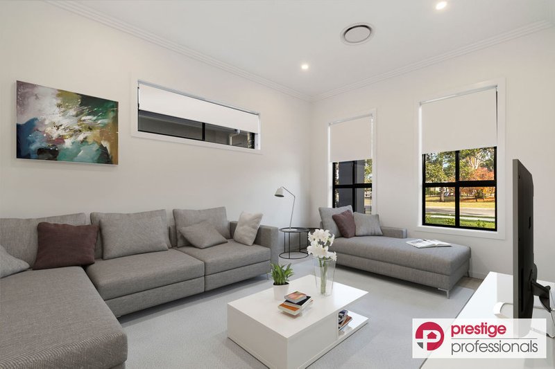 Photo - 10 Bridges Avenue, Wattle Grove NSW 2173 - Image 2