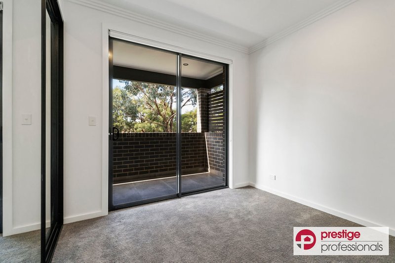 Photo - 10 Bridges Avenue, Wattle Grove NSW 2173 - Image 8