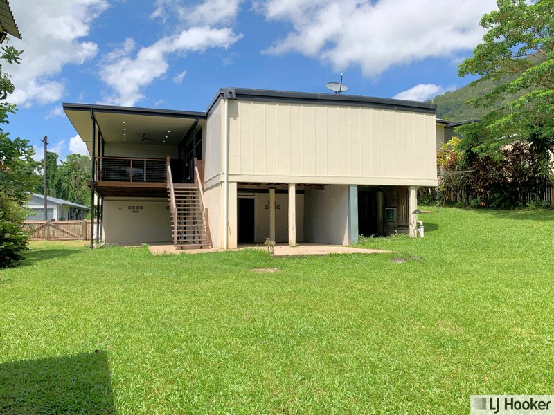 10 Briggs Street, Tully QLD 4854