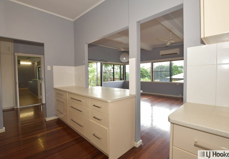 Photo - 10 Briggs Street, Tully QLD 4854 - Image 4