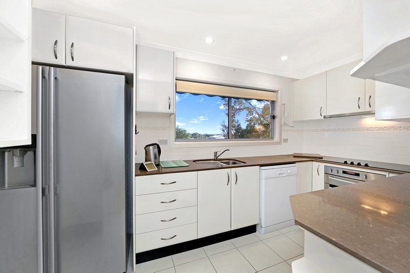 Photo - 10 Brisbane Street, Noraville NSW 2263 - Image 4