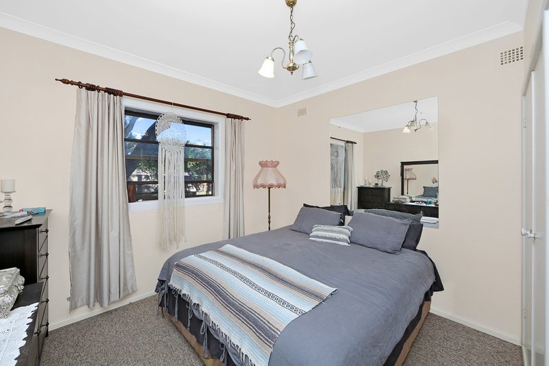 Photo - 10 Brisbane Street, Noraville NSW 2263 - Image 11