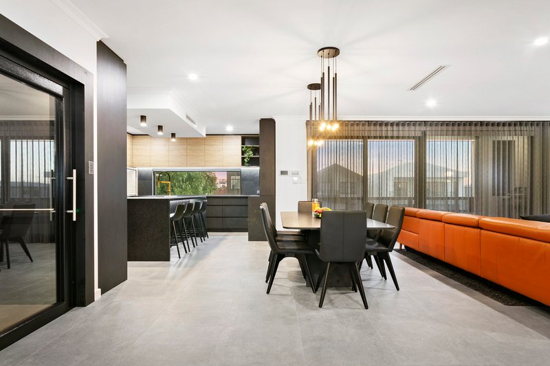 Photo - 10 Briton Place, North Coogee WA 6163 - Image 2