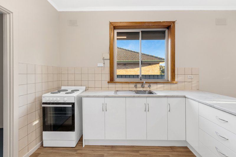 Photo - 10 Brixton Street, Elizabeth North SA 5113 - Image 8