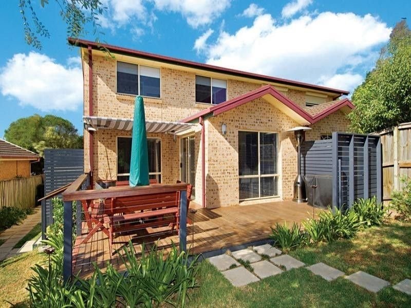 Photo - 10 Brokenwood Place, Cherrybrook NSW 2126 - Image 5