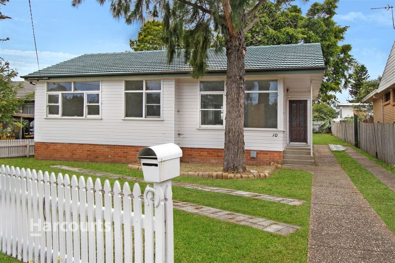 Photo - 10 Brook Street, Dapto NSW 2530 - Image 4