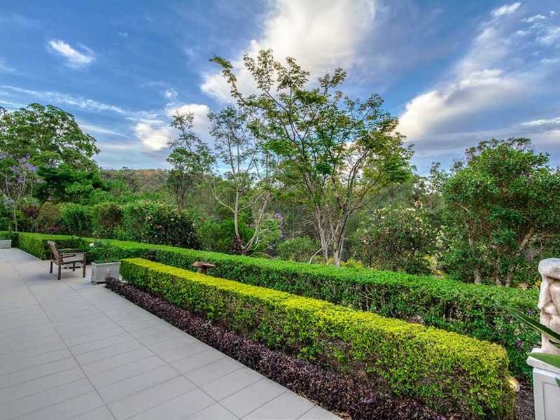 Photo - 10 Brookfield Ct , Nerang QLD 4211 - Image 5