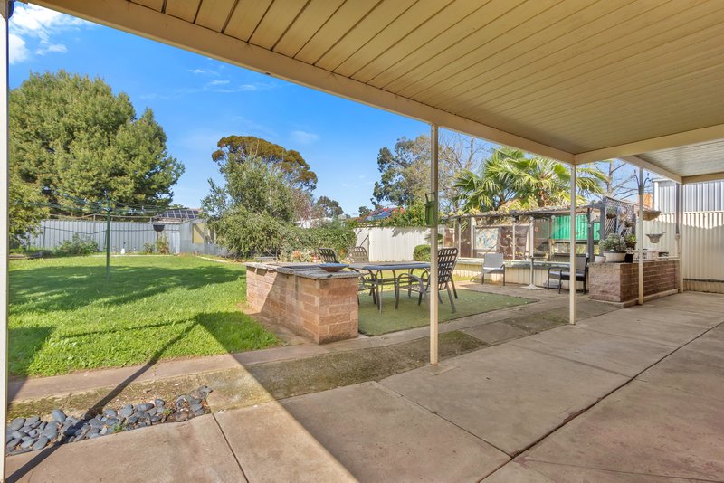 Photo - 10 Broughton Road, Elizabeth Vale SA 5112 - Image 3