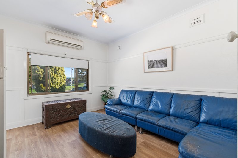 Photo - 10 Bruce Road, Warrawong NSW 2502 - Image 2