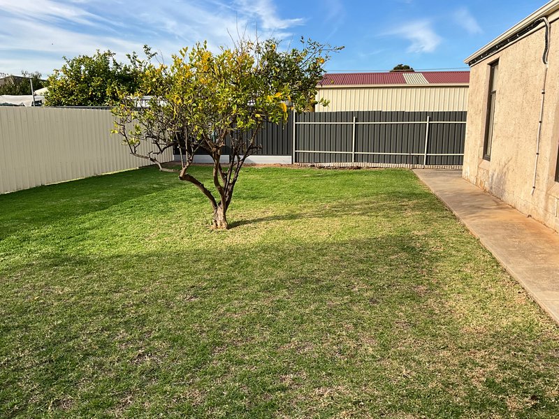 Photo - 10 Buckingham Avenue, Fulham Gardens SA 5024 - Image 17