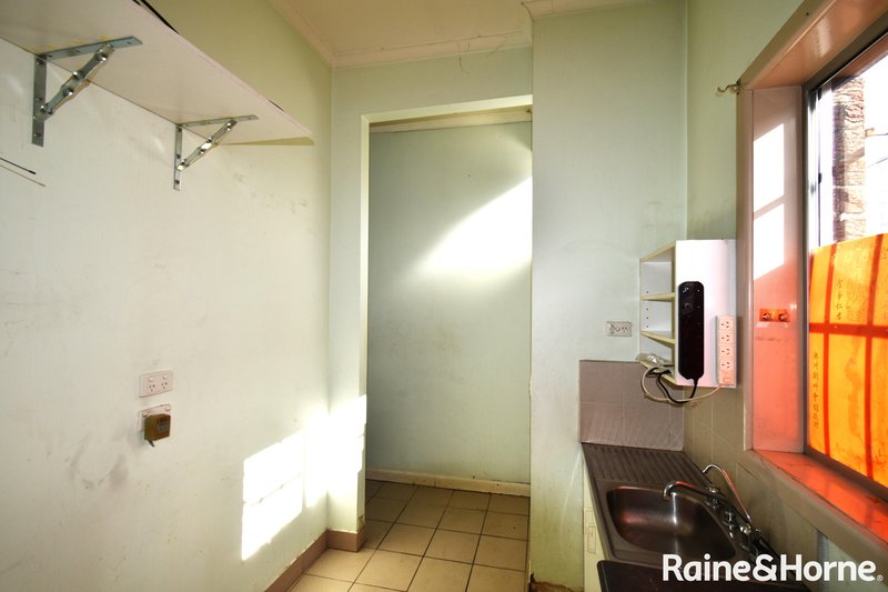 Photo - 10 Buckingham Avenue, Springvale VIC 3171 - Image 6