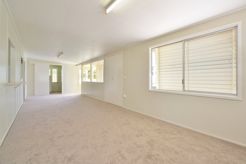 Photo - 10 Buller Street, South Gladstone QLD 4680 - Image 9