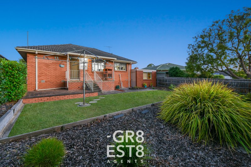 Photo - 10 Bunarong Drive, Frankston VIC 3199 - Image 11