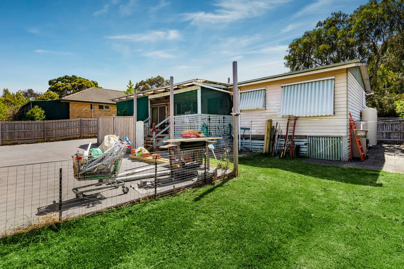 Photo - 10 Bunnett Road, Knoxfield VIC 3180 - Image 8