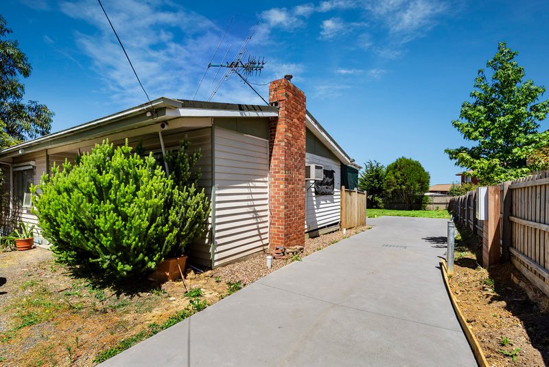 Photo - 10 Bunnett Road, Knoxfield VIC 3180 - Image 9