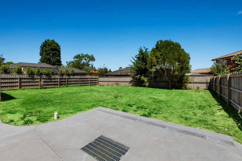 Photo - 10 Bunnett Road, Knoxfield VIC 3180 - Image 10