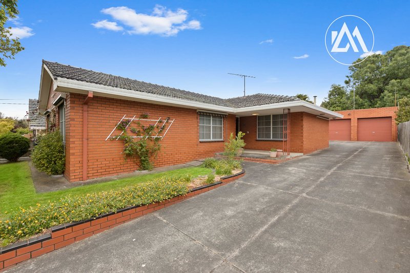 Photo - 10 Burleigh Court, Frankston VIC 3199 - Image 15