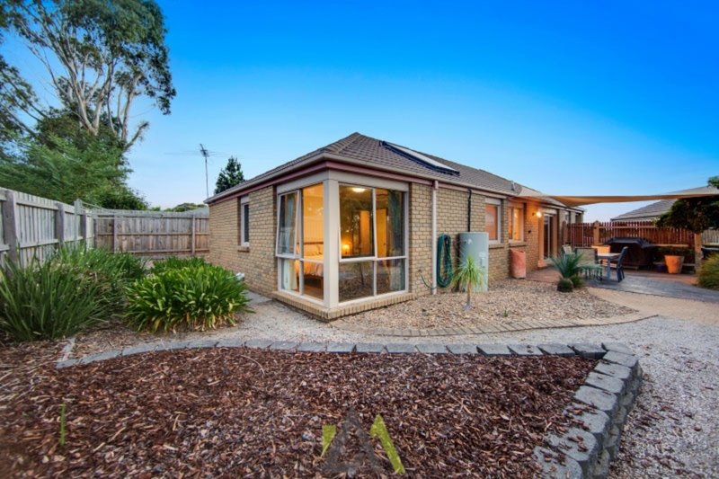 Photo - 10 Burlorn Court, Carrum Downs VIC 3201 - Image 13