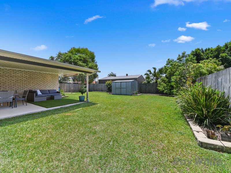 Photo - 10 Burrabi Street, Bald Hills QLD 4036 - Image 9