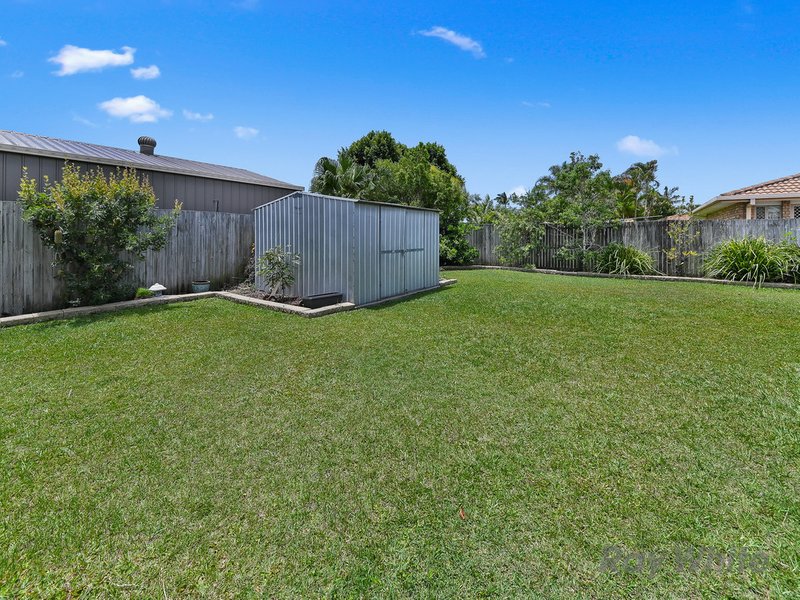 Photo - 10 Burrabi Street, Bald Hills QLD 4036 - Image 17