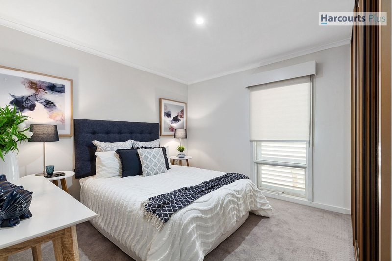 Photo - 10 Burrington Street, Hallett Cove SA 5158 - Image 14