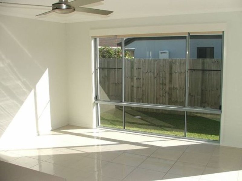 Photo - 10 Burrows Street, Sippy Downs QLD 4556 - Image 7