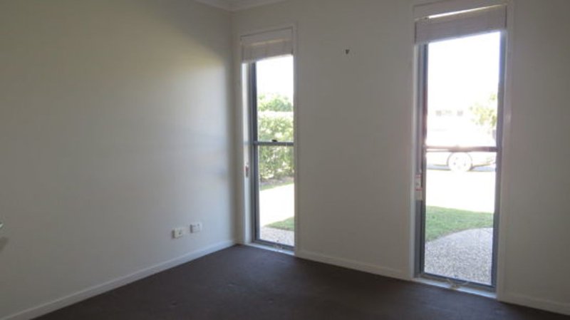 Photo - 10 Burrows Street, Sippy Downs QLD 4556 - Image 12