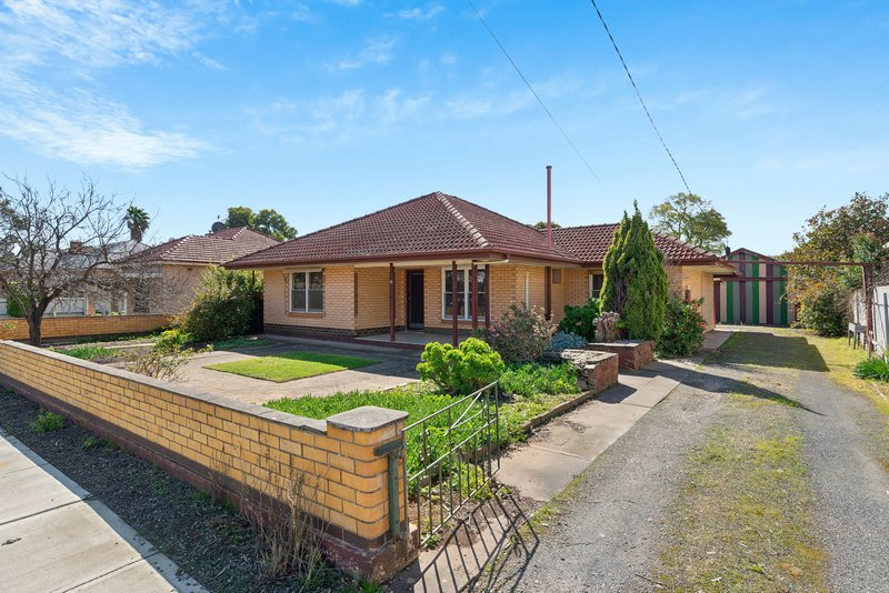 Photo - 10 Burrows Street, Willaston SA 5118 - Image 2