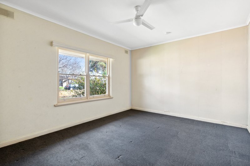 Photo - 10 Burrows Street, Willaston SA 5118 - Image 6