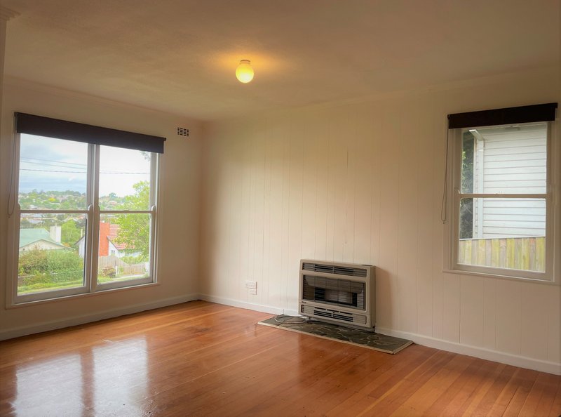 Photo - 10 Burton Street, Warragul VIC 3820 - Image 2