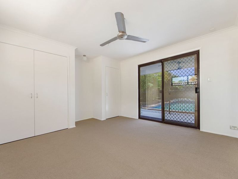 Photo - 10 Bushtree Ct , Burleigh Waters QLD 4220 - Image 6