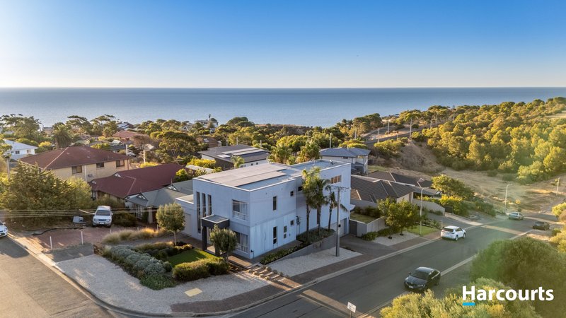 10 Cadna Street, Hallett Cove SA 5158