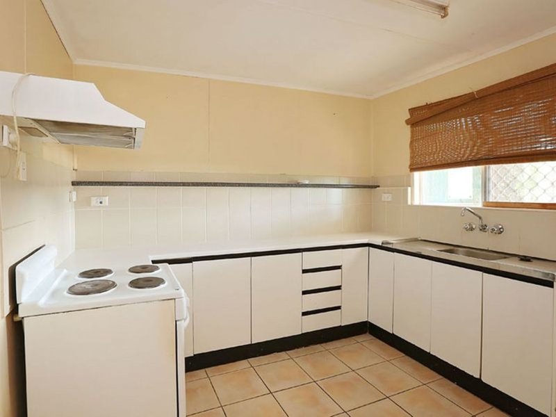 Photo - 10 Camooweal Street, Mount Isa QLD 4825 - Image 2