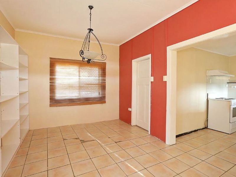 Photo - 10 Camooweal Street, Mount Isa QLD 4825 - Image 4