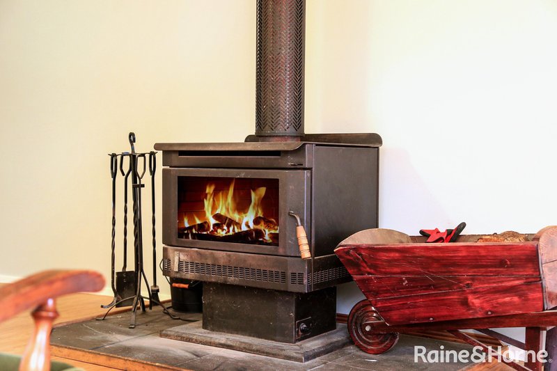 Photo - 10 Campbell Crescent, Moss Vale NSW 2577 - Image 4