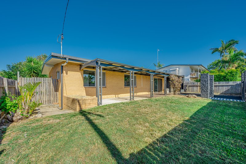 Photo - 10 Campbell Street, Clinton QLD 4680 - Image 17
