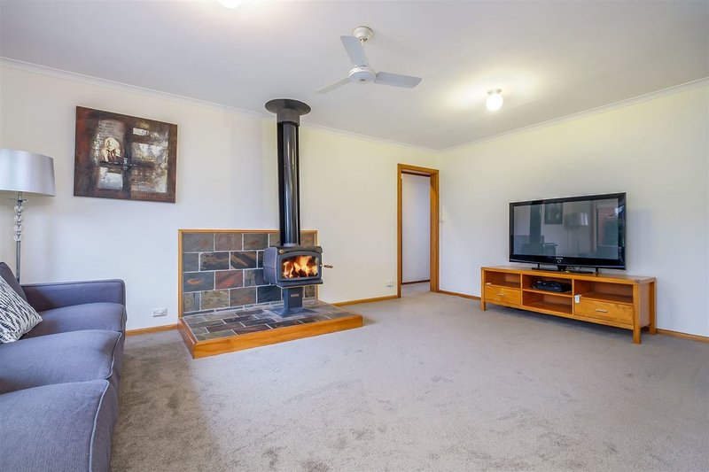 Photo - 10 Campbell Street, Kingston TAS 7050 - Image 3