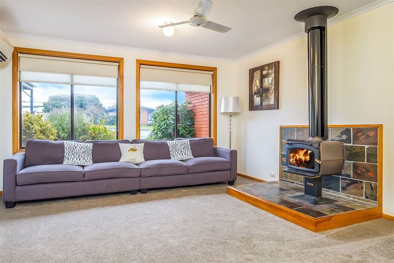 Photo - 10 Campbell Street, Kingston TAS 7050 - Image 4