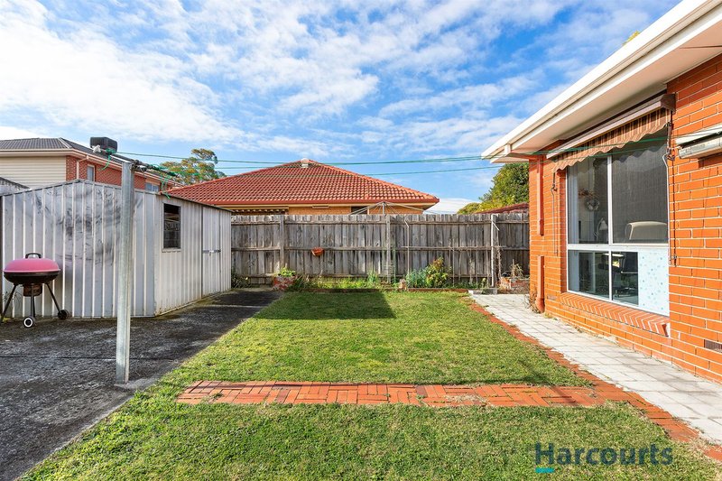 Photo - 10 Capital Avenue, Glen Waverley VIC 3150 - Image 8