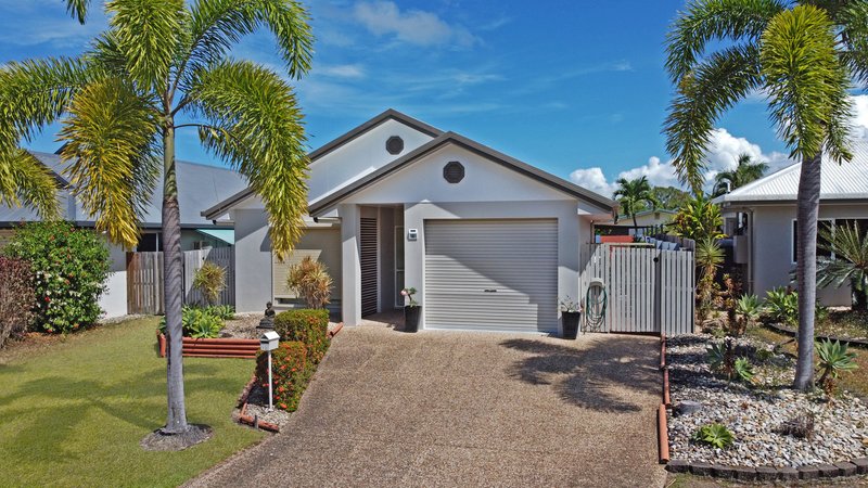 Photo - 10 Capri Close, Kewarra Beach QLD 4879 - Image 1