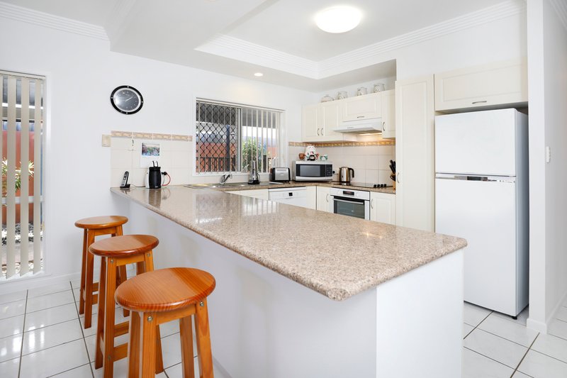 Photo - 10 Capri Close, Kewarra Beach QLD 4879 - Image 7