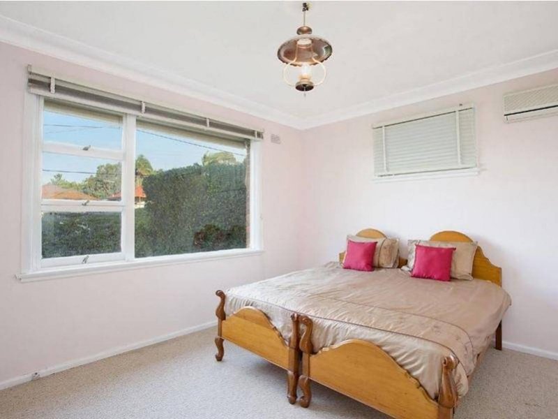 Photo - 10 Careden Avenue, Beacon Hill NSW 2100 - Image 6