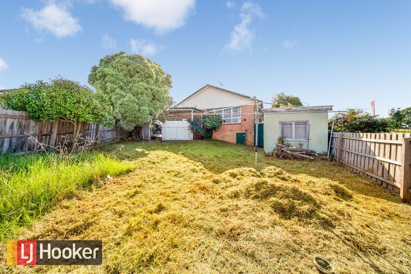 Photo - 10 Carlyon Crt , Springvale VIC 3171 - Image 11